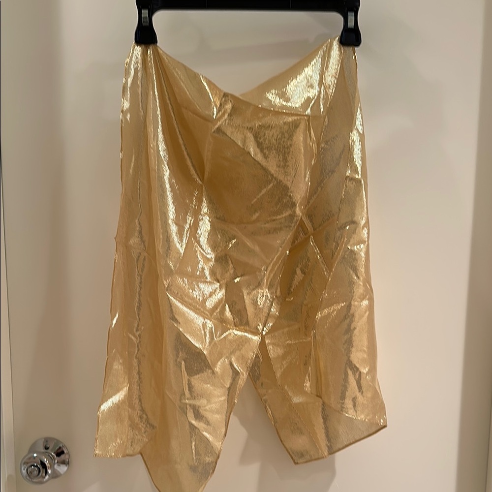 Elegant Gold Women's scarf
